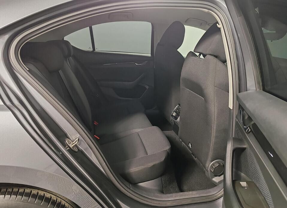 Skoda Octavia 1.4 AT (150 л.с.)