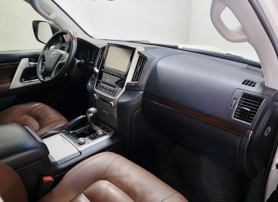 Toyota Land Cruiser 4.5d AT (249 л.с.) 4WD