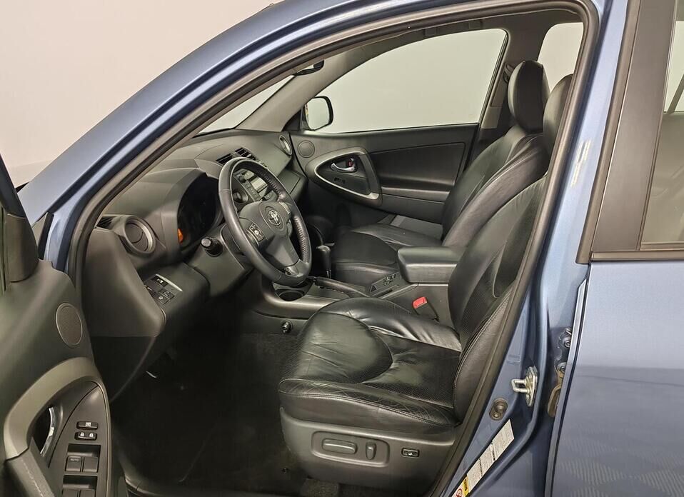Toyota RAV4 2.0 AT (152 л.с.) 4WD