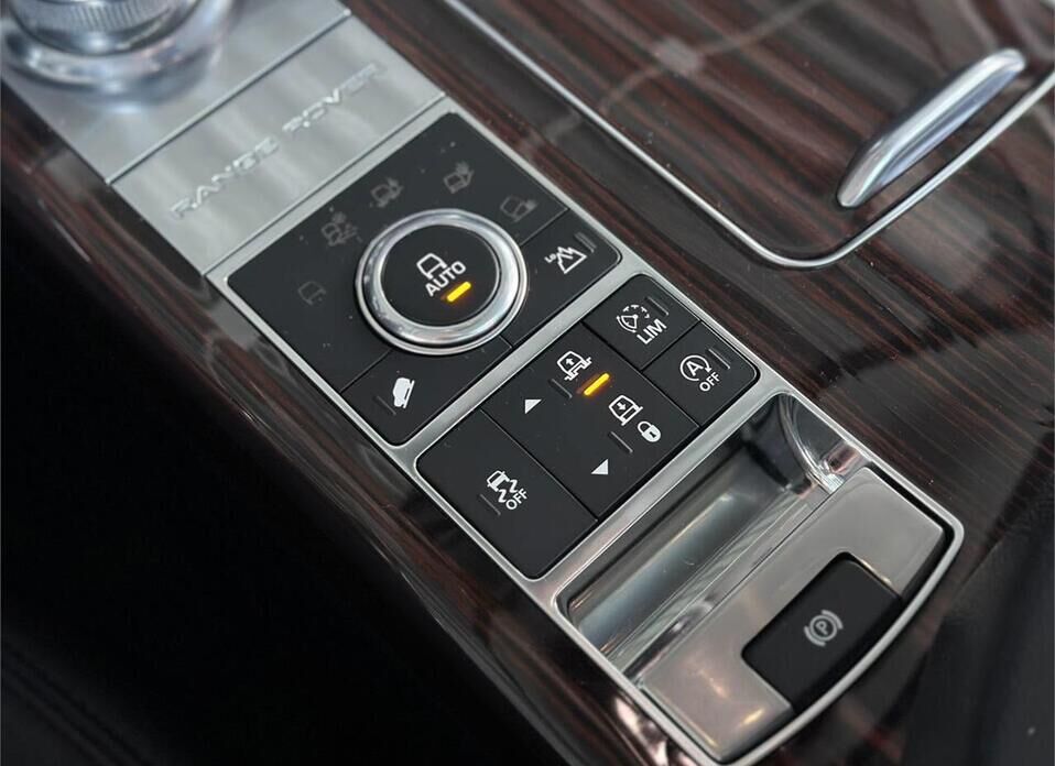 Land Rover Range Rover, IV Long 3.0d AT (248 л.с.) 4WD