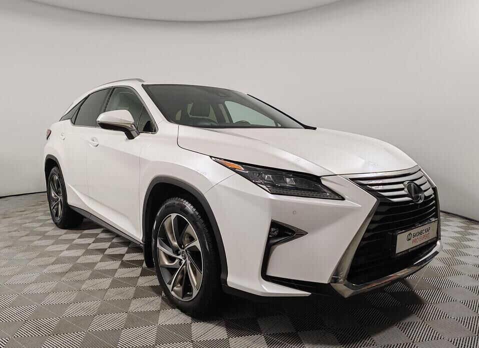 Lexus RX, IV 300 2.0 AT (238 л.с.) 4WD