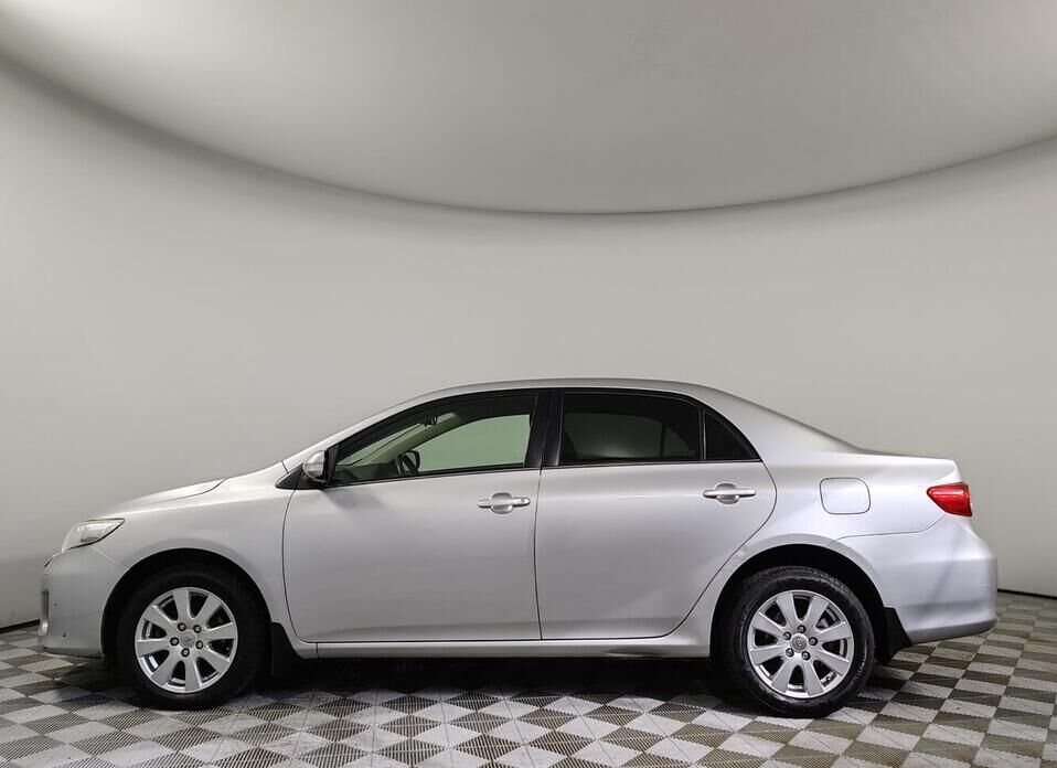 Toyota Corolla 1.6 AT (124 л.с.)