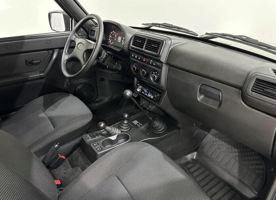LADA (ВАЗ) Niva Legend 1.7 MT (83 л.с.) 4WD