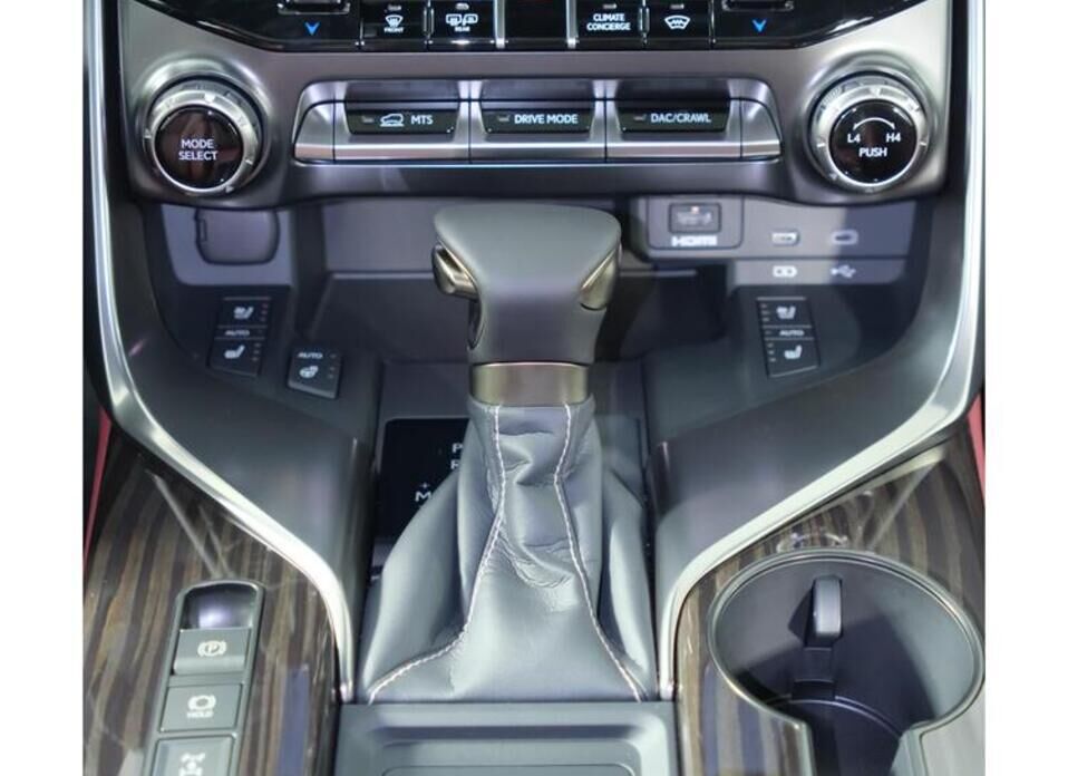 Lexus LX, IV 600 3.5 AT (415 л.с.) 4WD