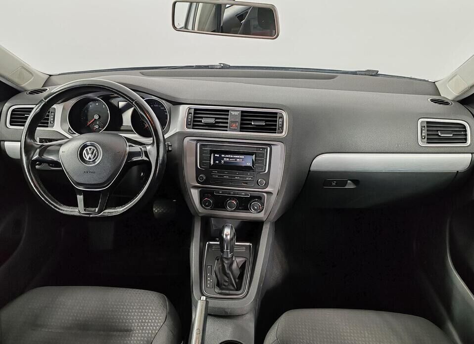 Volkswagen Jetta 1.6 AT (110 л.с.)