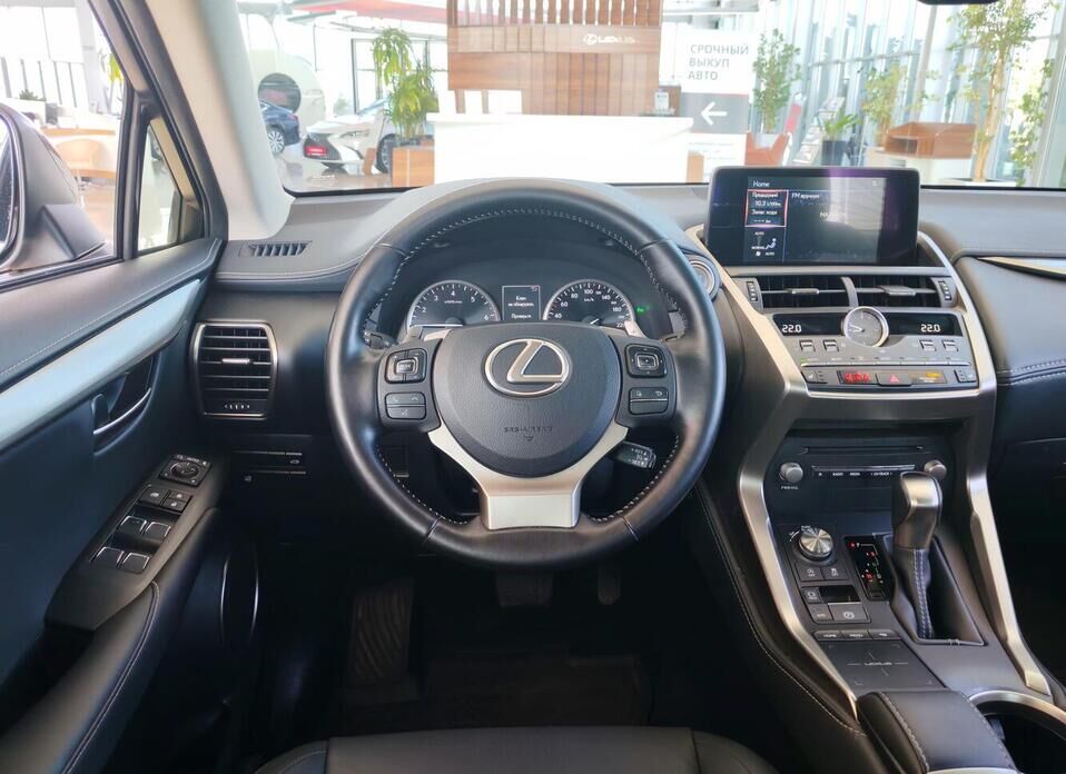 Lexus NX 200 2.0 CVT (150 л.с.)
