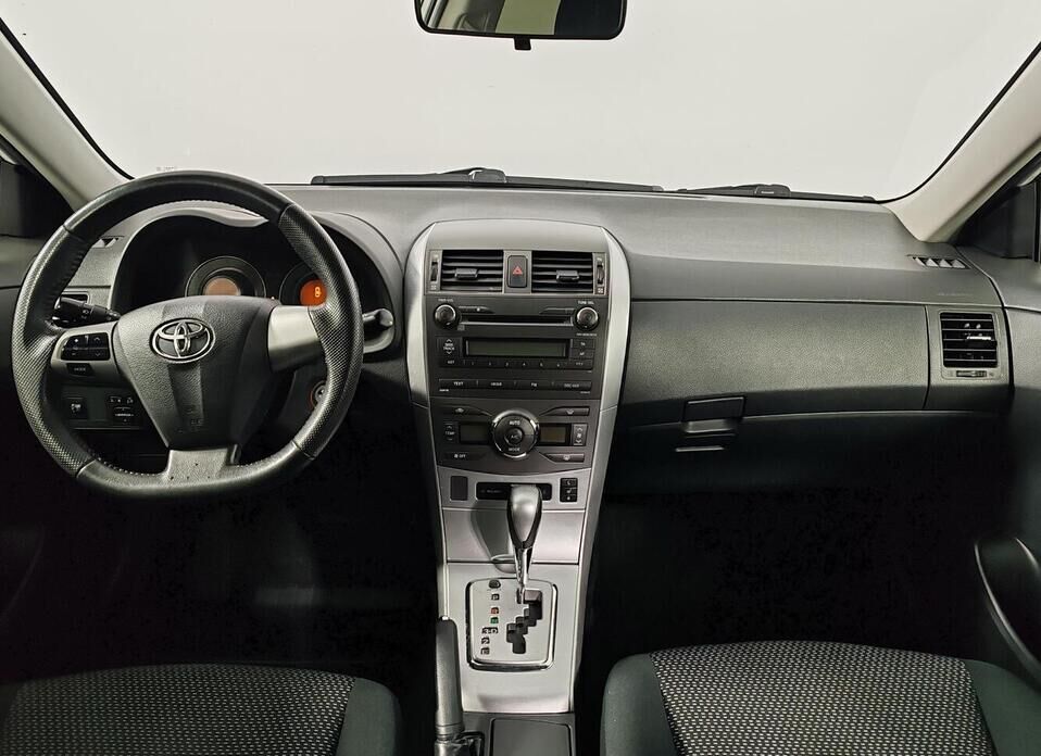 Toyota Corolla, X (E140, E150) Рестайлинг 1.6 AT (124 л.с.)