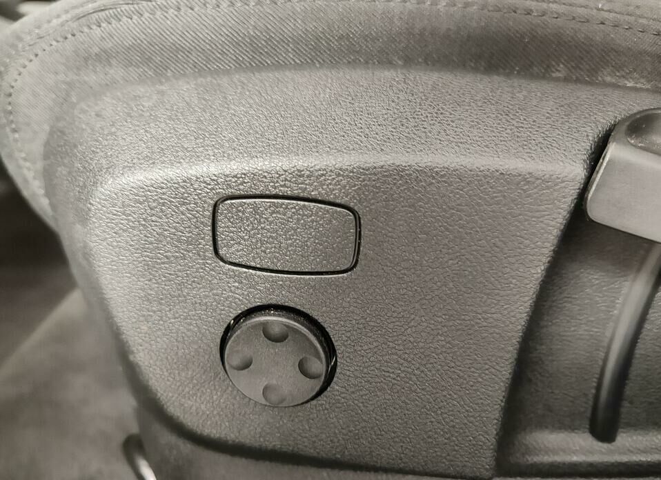 BMW 1 серии 118i 1.5 AMT (140 л.с.)