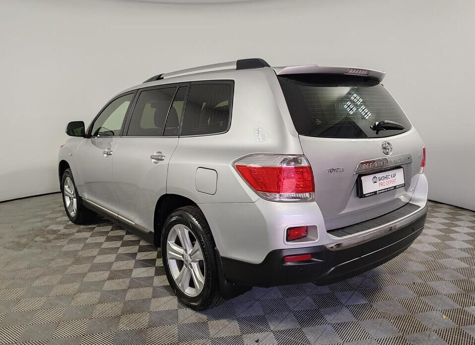 Toyota Highlander 3.5 AT (273 л.с.) 4WD