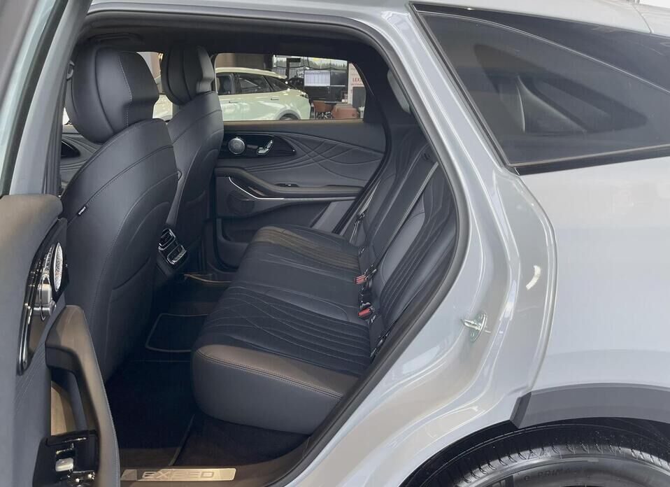 EXEED RX 2.0 AMT (197 л.с.) 4WD