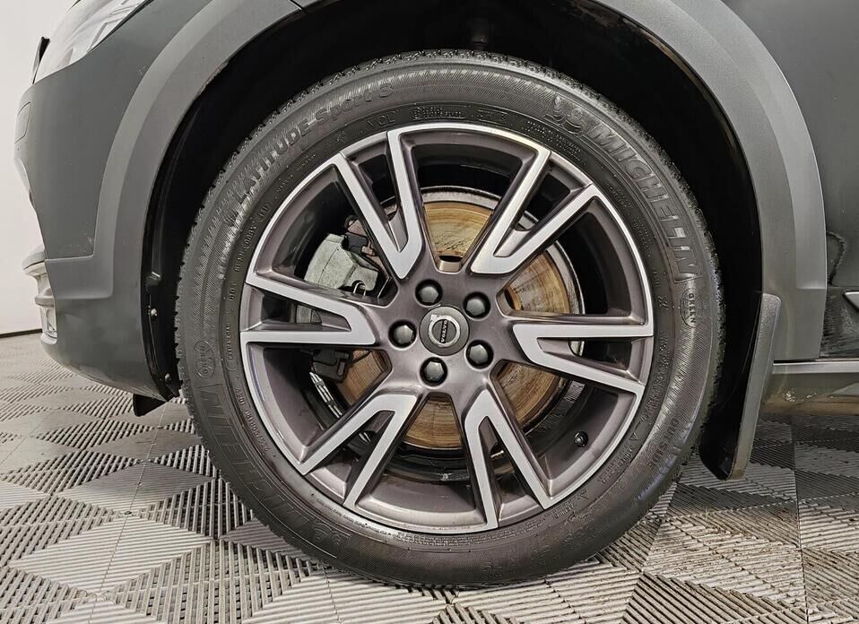 Volvo V90 Cross Country 2.0d AT (190 л.с.) 4WD
