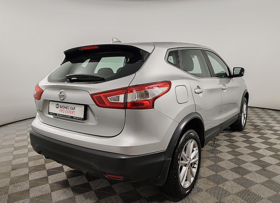 Nissan Qashqai, II Рестайлинг 2.0 CVT (144 л.с.)