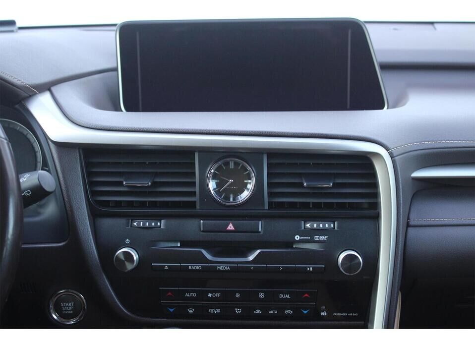 Lexus RX, IV 300 2.0 AT (238 л.с.) 4WD