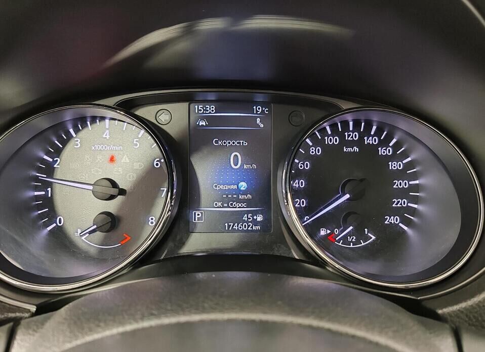 Nissan X-Trail 2.5 CVT (171 л.с.) 4WD