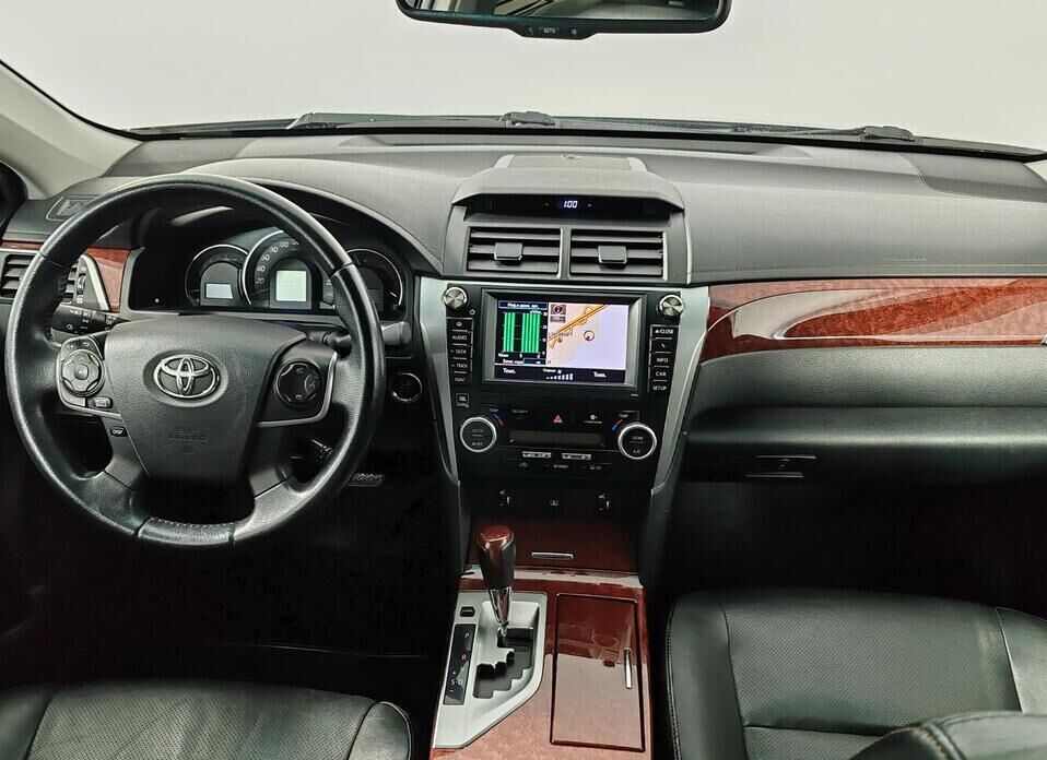 Toyota Camry 3.5 AT (249 л.с.)