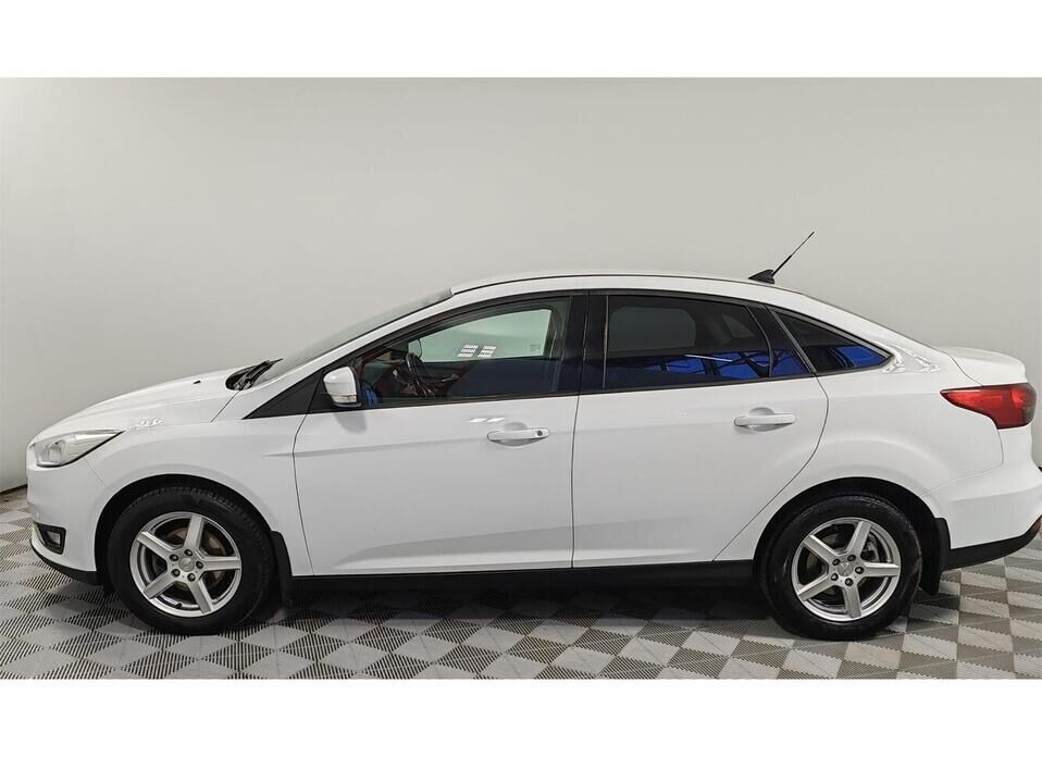 Ford Focus 1.6 AMT (105 л.с.)