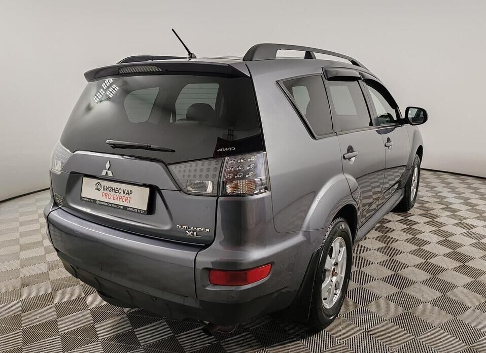 Mitsubishi Outlander, II Рестайлинг 2.0 CVT (147 л.с.) 4WD