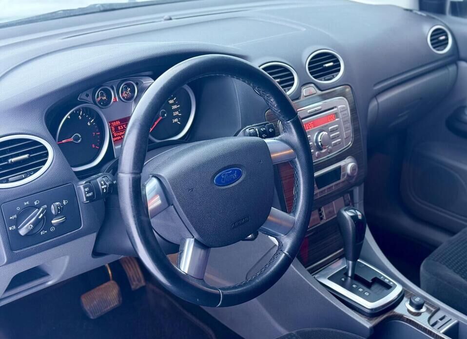 Ford Focus, II Рестайлинг 2.0 AT (145 л.с.)