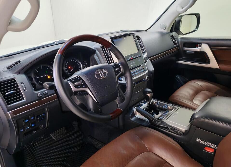 Toyota Land Cruiser 4.5d AT (249 л.с.) 4WD