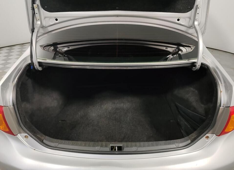 Toyota Corolla, X (E140, E150) 1.6 MT (124 л.с.)