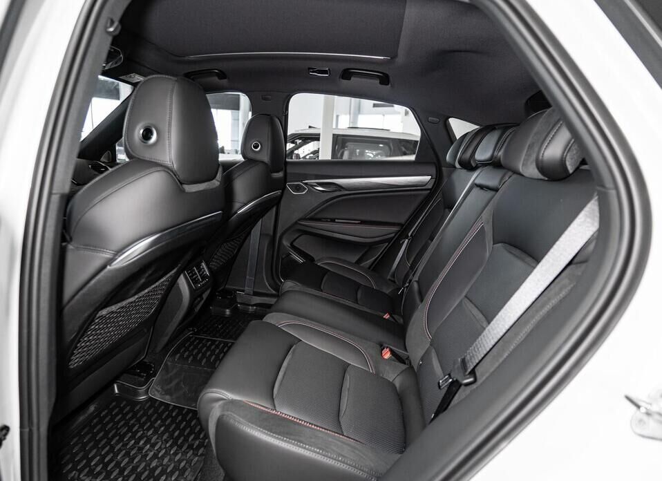 Knewstar 001 2.0 AT (238 л.с.) 4WD