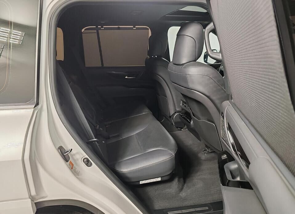 Lexus LX 600 3.5 AT (415 л.с.) 4WD