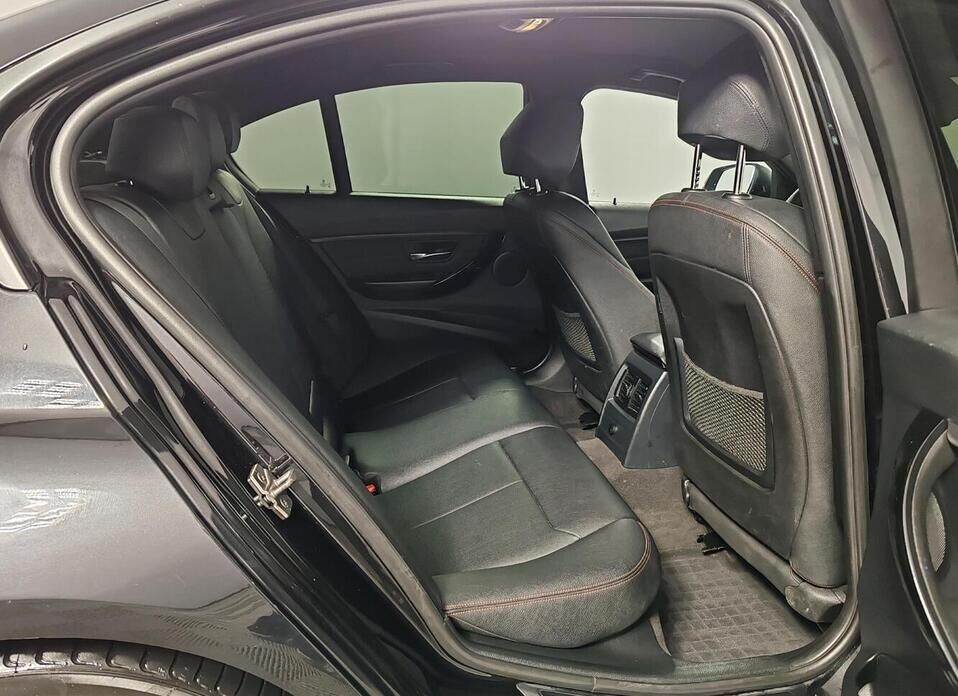 BMW 3 серии 320d xDrive 2.0d AT (184 л.с.) 4WD