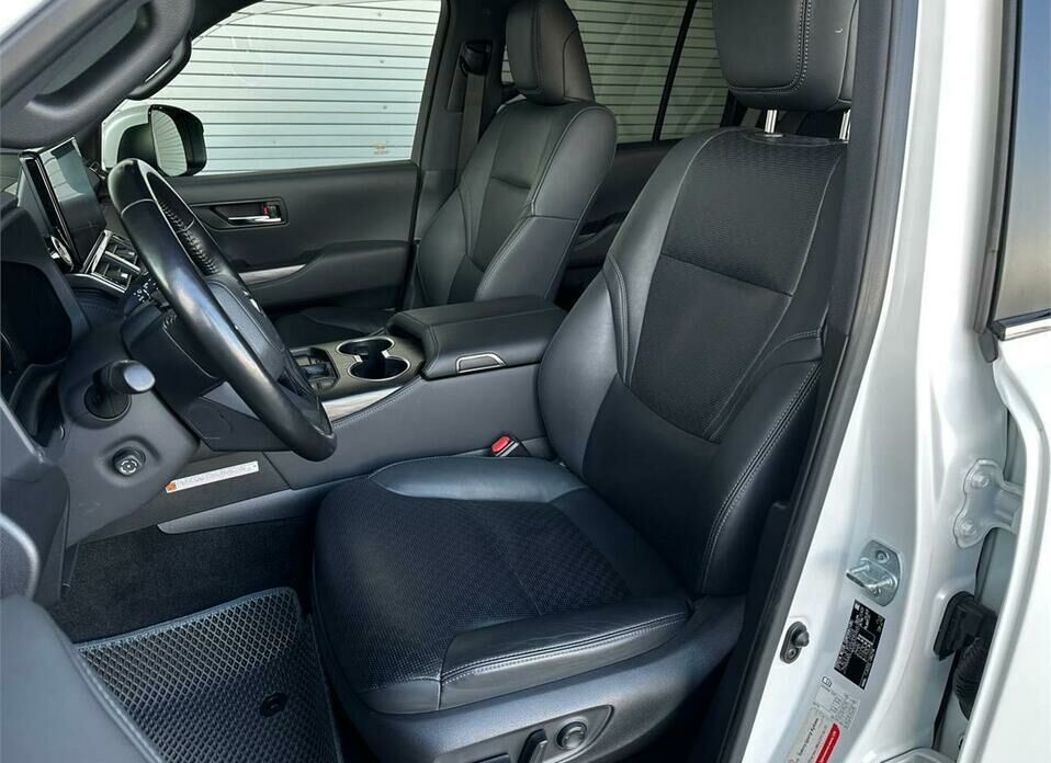 Toyota Land Cruiser 3.4d AT (299 л.с.) 4WD