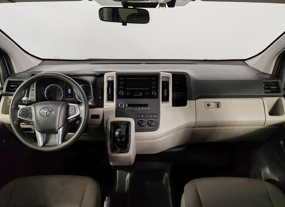 Toyota HiAce 2.8d MT (150 л.с.)