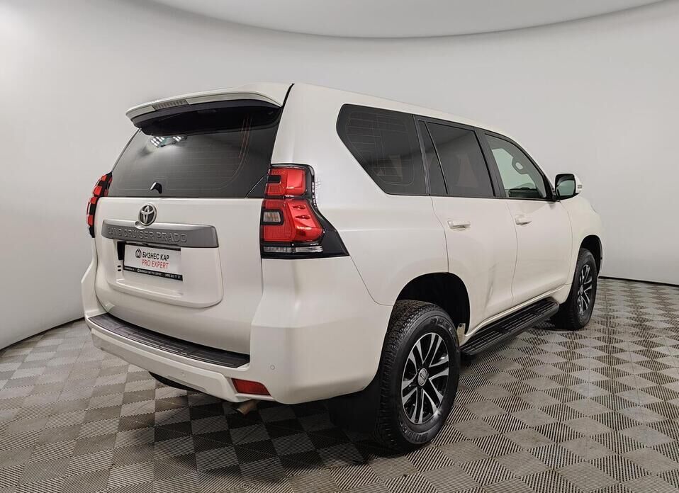 Toyota Land Cruiser Prado 2.8d AT (200 л.с.) 4WD