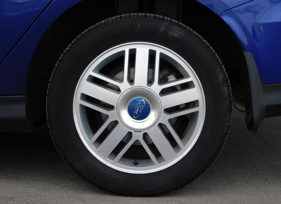 Ford Focus 1.6 AMT (125 л.с.)