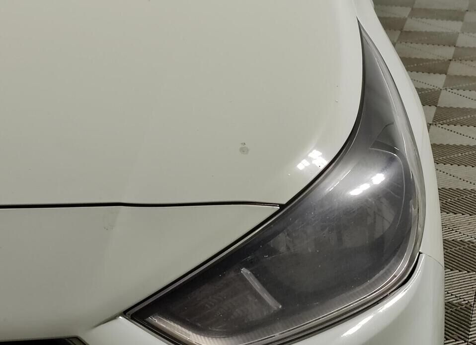 Hyundai Solaris, II 1.6 AT (123 л.с.)