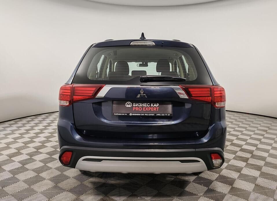 Mitsubishi Outlander, III Рестайлинг 3 2.0 CVT (146 л.с.)