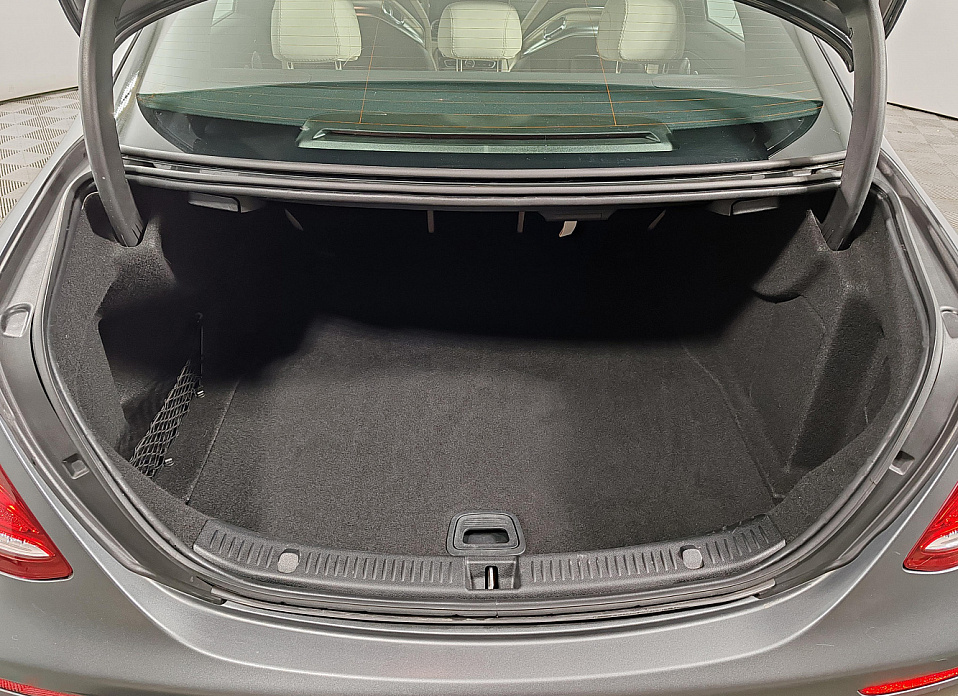 Mercedes-Benz E-Класс AMG, V (W213) 63 AMG S 4.0 AT (612 л.с.) 4WD