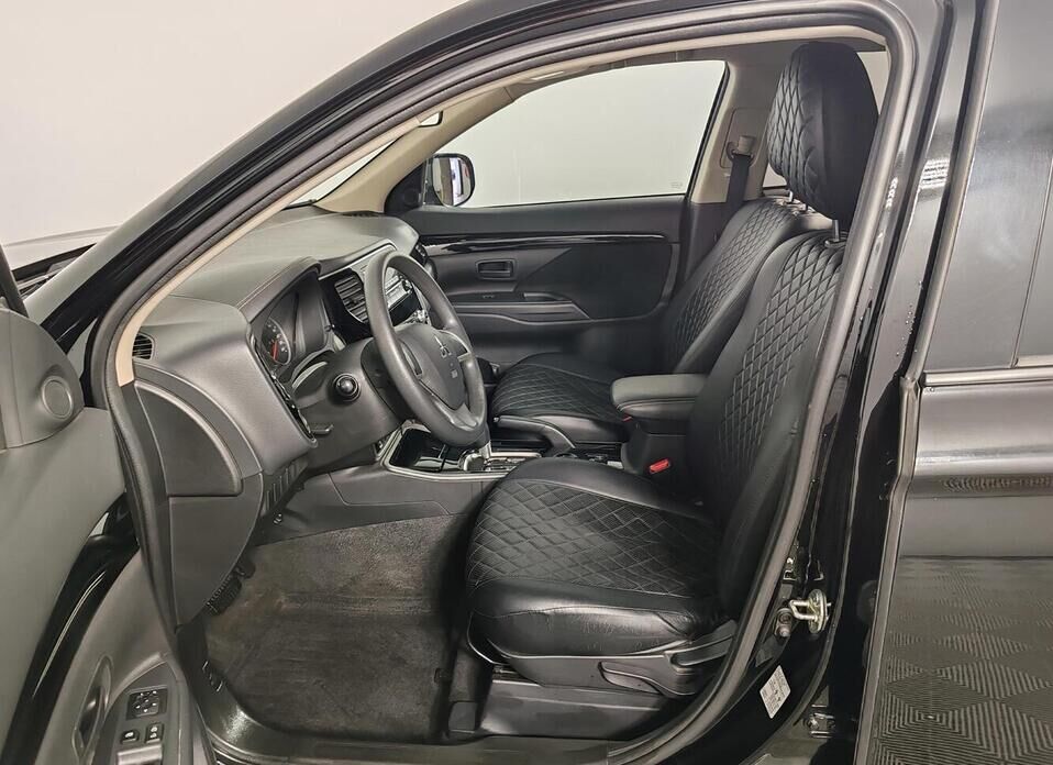Mitsubishi Outlander, III Рестайлинг 3 2.0 CVT (146 л.с.)