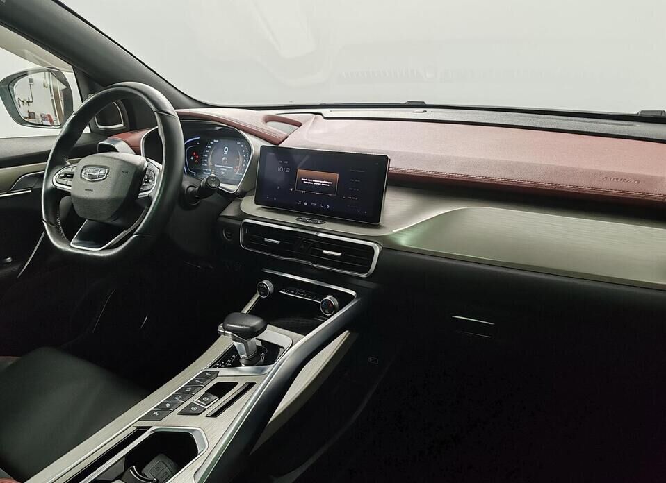 Geely Coolray, I 1.5 AMT (150 л.с.)