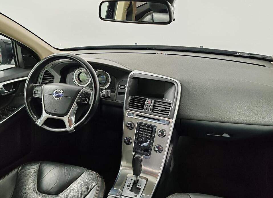 Volvo XC60, I 2.4d AT (163 л.с.) 4WD