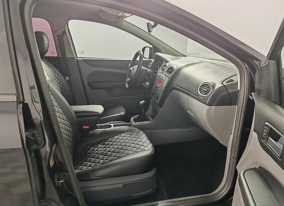 Ford Focus, II Рестайлинг 2.0 MT (145 л.с.)