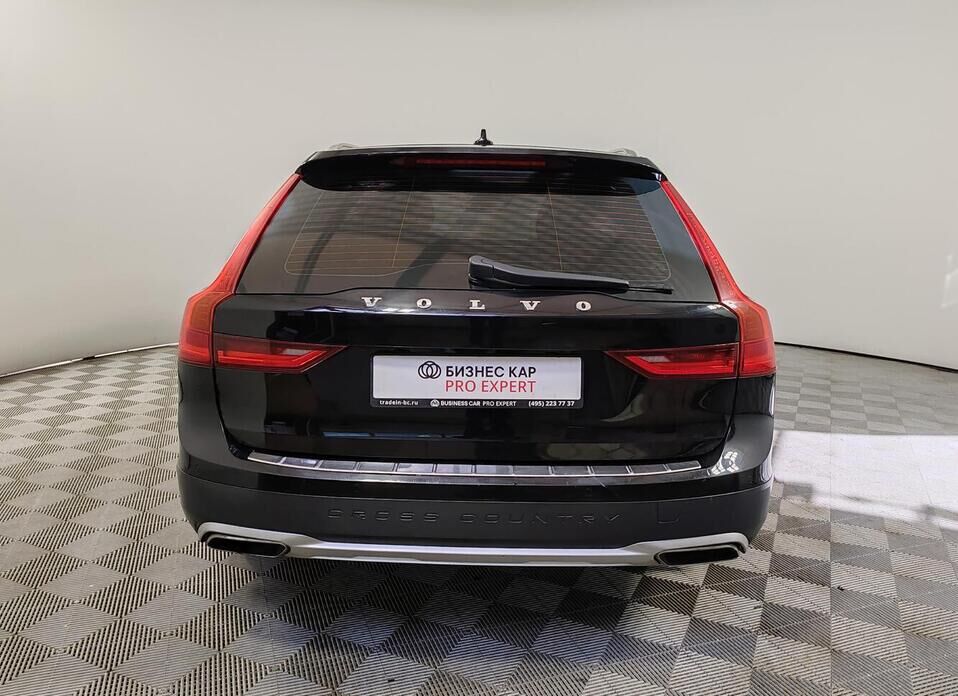 Volvo V90 Cross Country 2.0d AT (190 л.с.) 4WD
