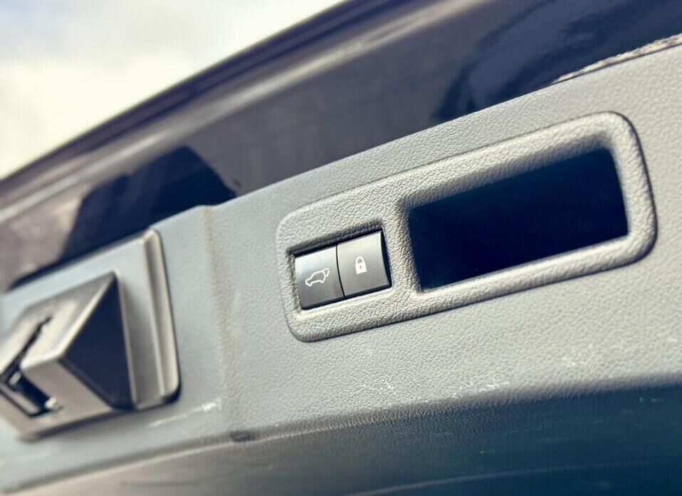 Lexus NX, I Рестайлинг 200 2.0 CVT (150 л.с.) 4WD