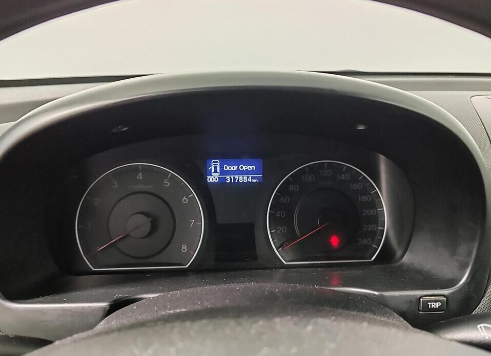 Hyundai i30, I Рестайлинг 1.6 AT (126 л.с.)