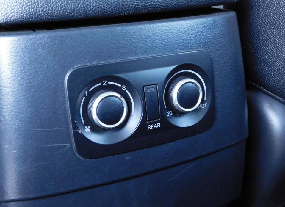 Mitsubishi Pajero, IV Рестайлинг 1 3.0 AT (178 л.с.) 4WD