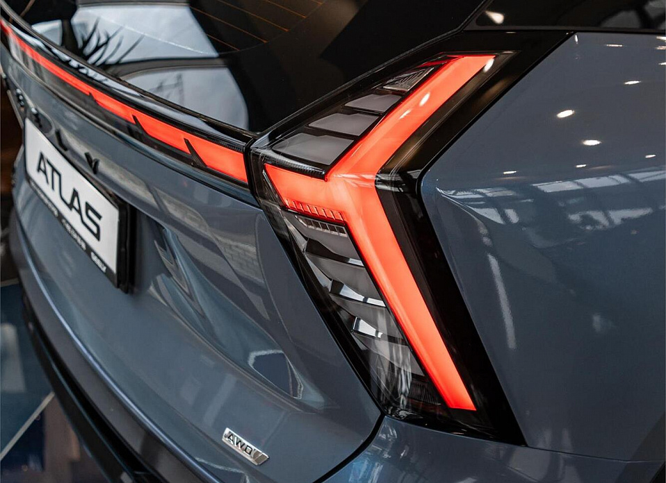 Geely Atlas, II 2.0 AT (200 л.с.) 4WD