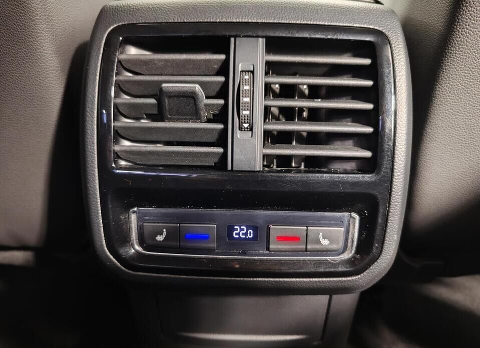 Volkswagen Passat, B8 Рестайлинг 1.4 AMT (150 л.с.)