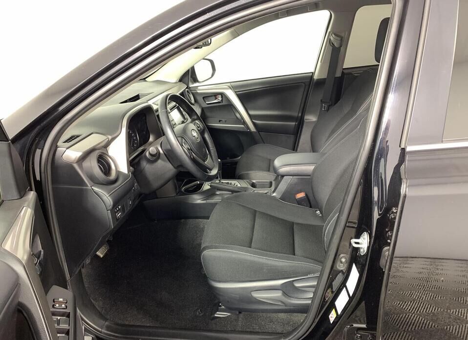 Toyota RAV4 2.2d AT (150 л.с.) 4WD