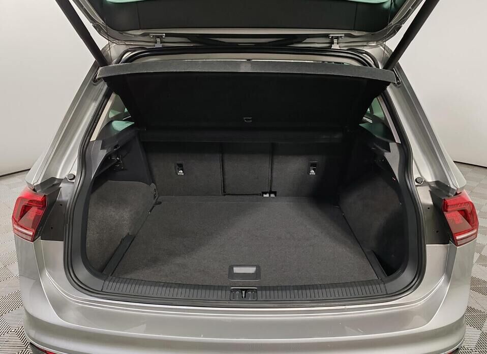 Volkswagen Tiguan, II 2.0 AMT (180 л.с.) 4WD