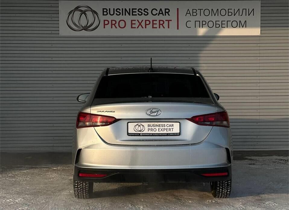Hyundai Solaris, II Рестайлинг 1.6 MT (123 л.с.)