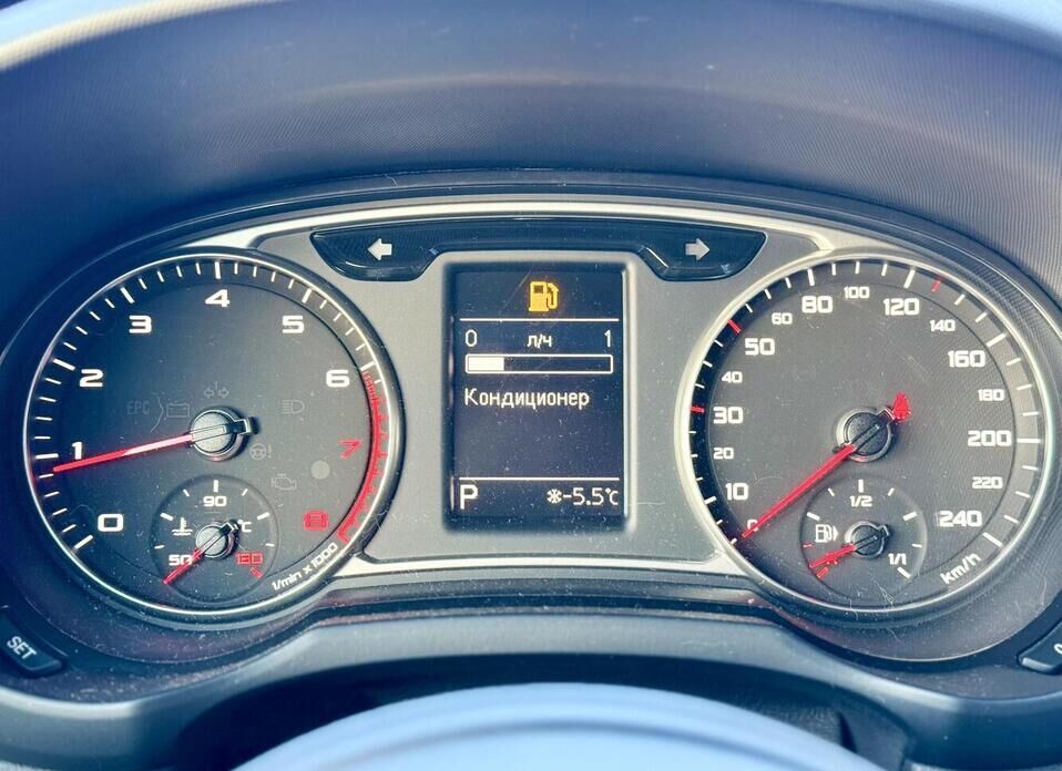 Audi A1, I (8X) 1.4 AMT (122 л.с.)