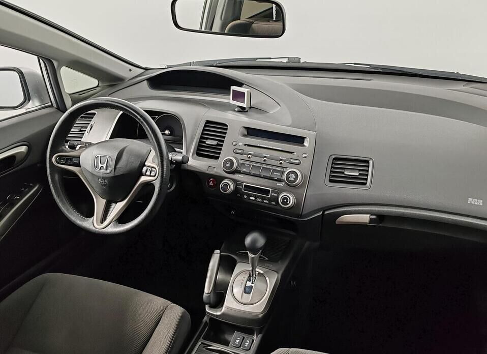 Honda Civic, VIII 1.8 AT (140 л.с.)