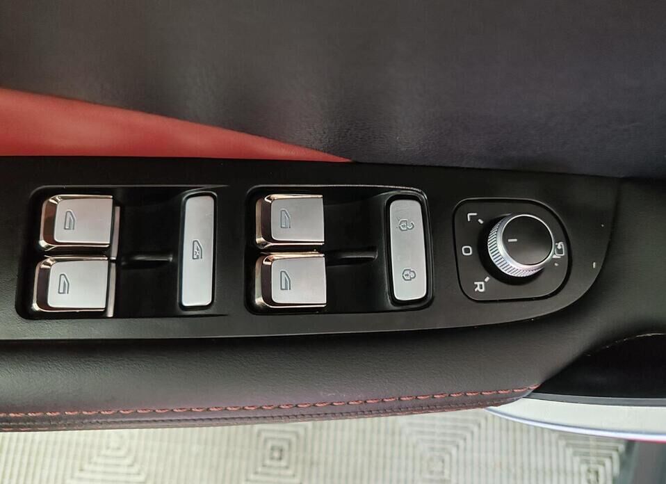 Geely Coolray 1.5 AMT (150 л.с.)